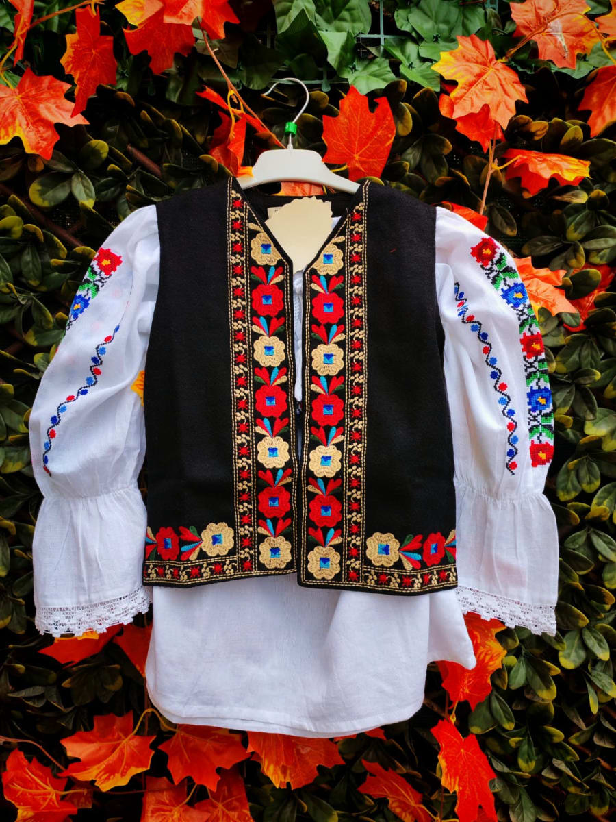 ModernIE 🌻,, Monica " MD 13 