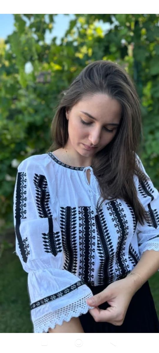 Ie femei cu model negru ♠️MD 21