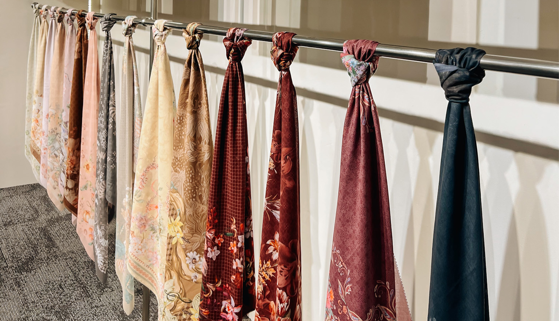 motif hijab yang tersusun sebagai inspirasi