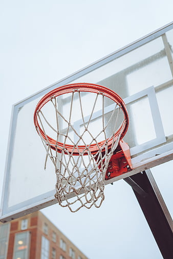 Basketball hoop