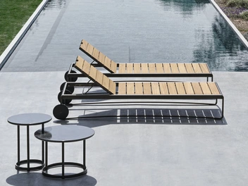 2022 PH Col Set Guell Sunbeds Outdoor Web 07
