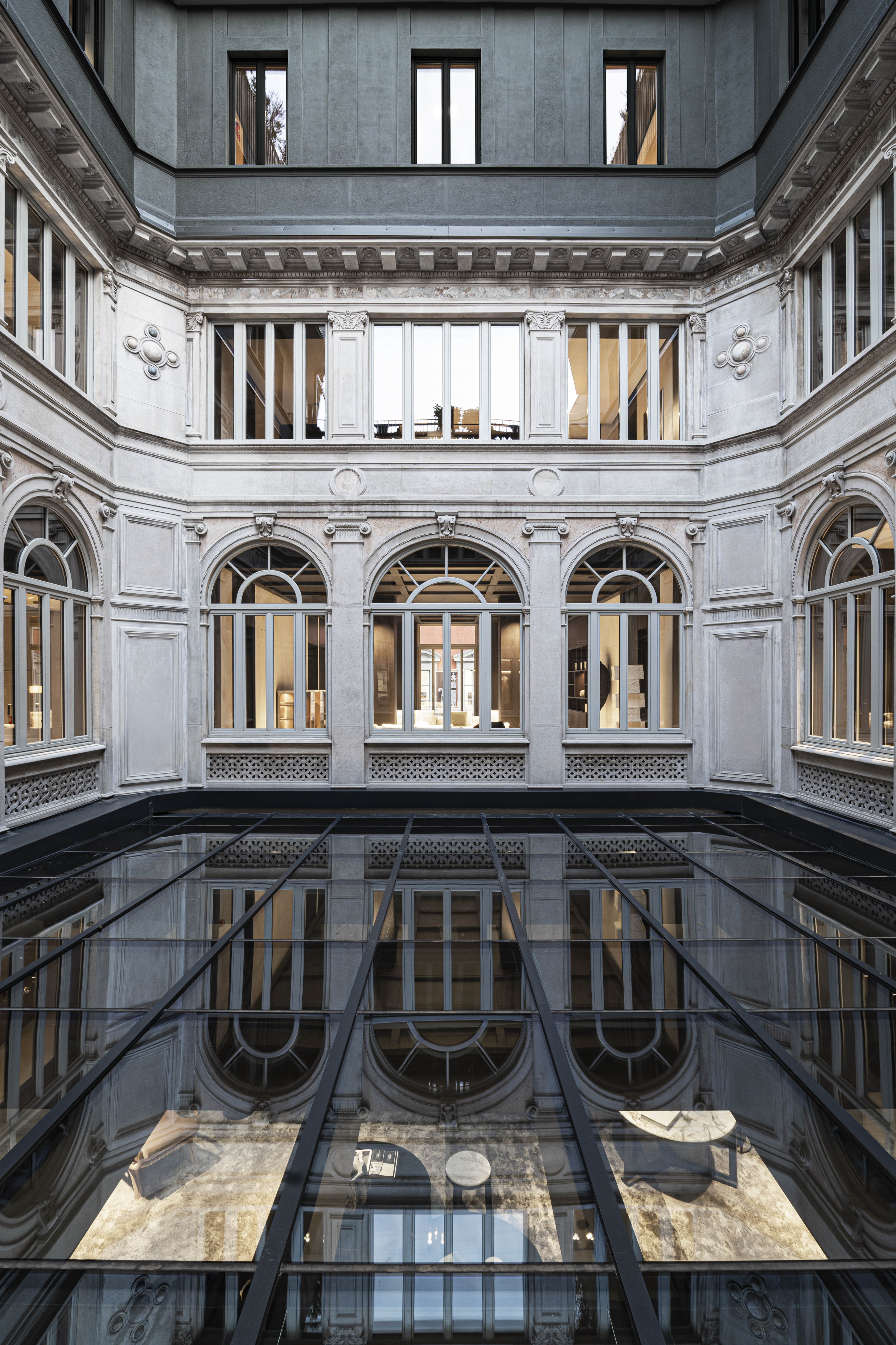 Molteni&C | Italian Design Furniture | Luxury Living