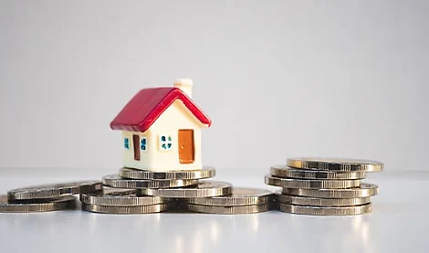 Household wealth tumbles