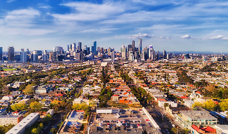 Auction levels nationally fall