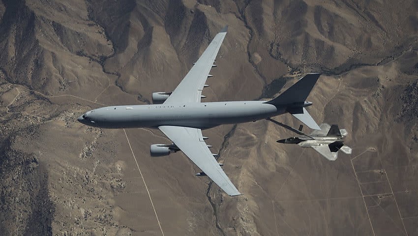 Aussie tanker supports US Raptor for first time in Indo-Pacific