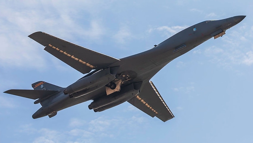 USAF bombers link up with RAAF in Top End