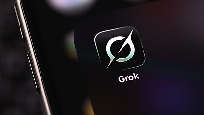 Aussie activists call on app stores to remove Grok chatbot over nudify feature