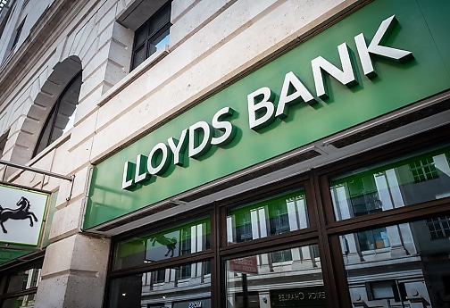 Lloyds Bank exposes data of almost 450k customers