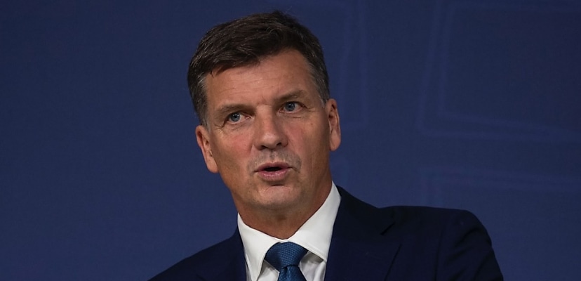 Coalition reveals new shadow cyber, comms and digital ministers