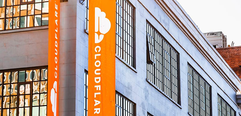 Cloudflare suffers systems outage due to power failure