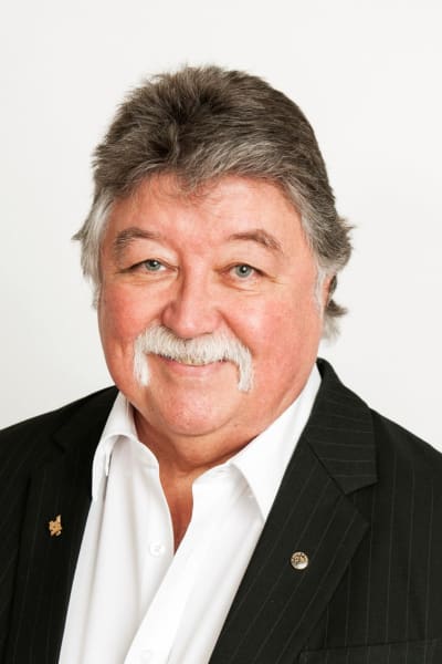 Bob	Bishop