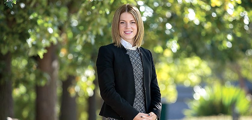 Zali Reynolds Web