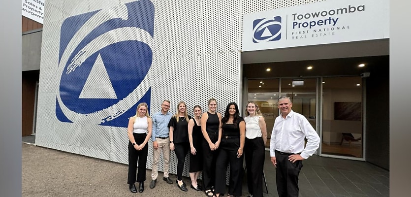 Toowoomba Property First National Real Estate team reb rrefgu