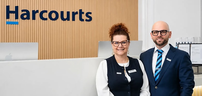 harcourts ulverstone penguin reb qeeuiw