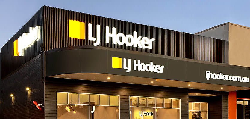 LJ Hooker Aspley reb
