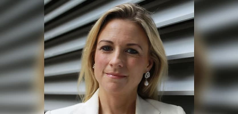 Sally Tindall reb