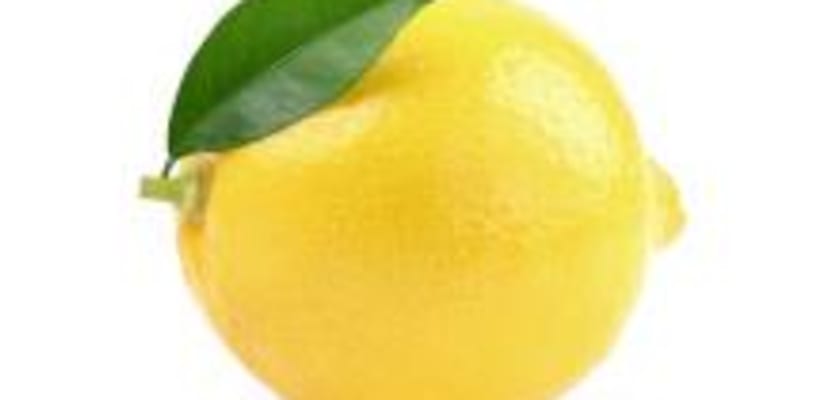 lemon with leaf