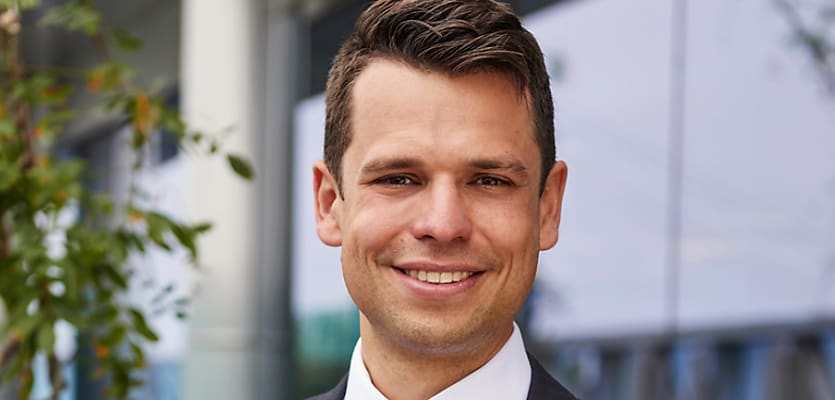 Simon Kuestenmacher n5gzd5