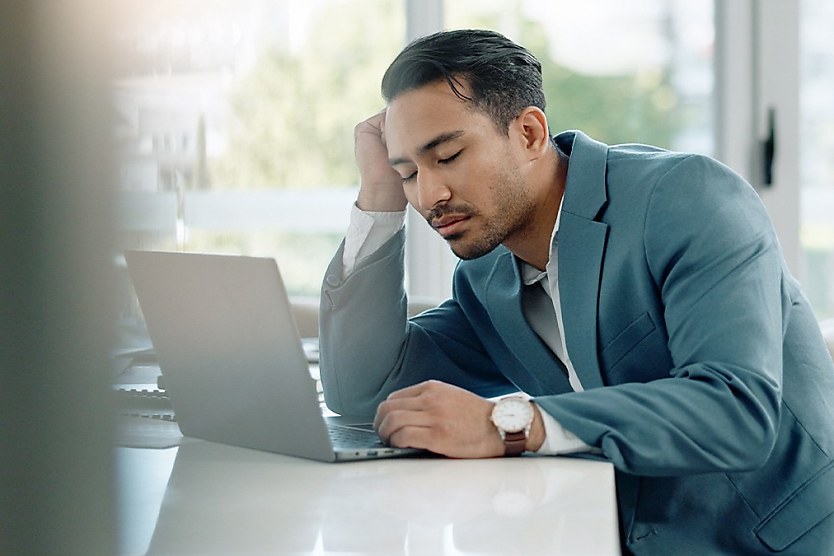 Aussie Workers Taking Sneaky Naps During Work Hours