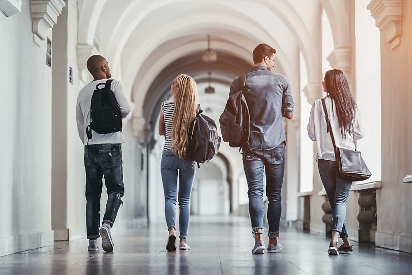 Graduates More Confident In Finding Jobs Despite Economic Concerns