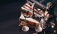 justice scales reb rzbavl