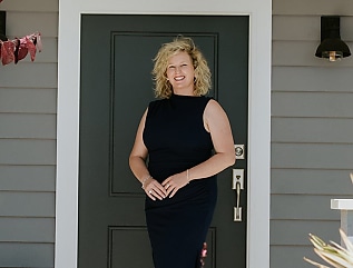 hayley sneddon reb qf8sc6