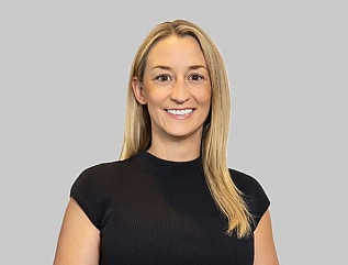 nicole macgee the agency reb bd7d6b