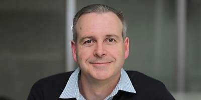 Ben Kingsley PICA chair Empower wealth TA x4mfqp