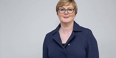 Linda Reynolds 850x493