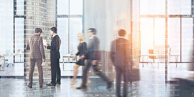 business people walking lw bpppus