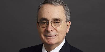 doug jones AO lw iuaneo