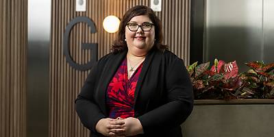 larissa toozoff maddocks lw sux8qd