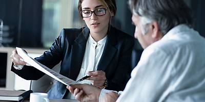 lawyer office meeting lw zgrzpi