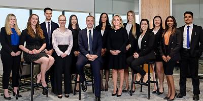 lucinda lyons kennedys australia team of 12 lw etmuup