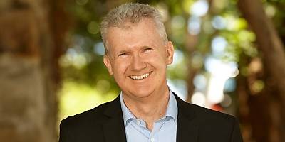 minister tony burke lw tkc7eb
