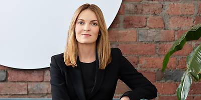 monique carroll mills oakley lw b23whh