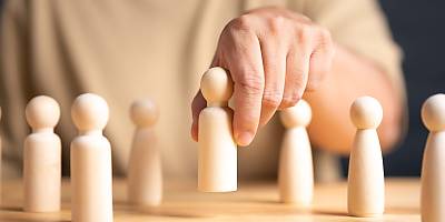 new hire person lw xrnyv9