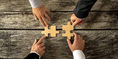 puzzle acquire hands