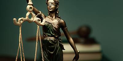 scales justice green lw zozcze