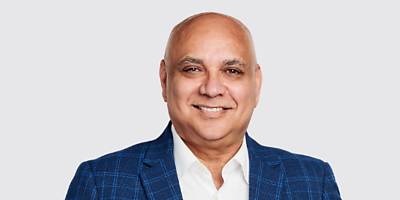 Royden D Vaz Headshot p0ygdr