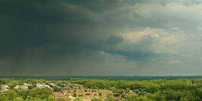 dark clouds weather suburbs spi h5xdzd