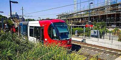 modern train railway sydney spi