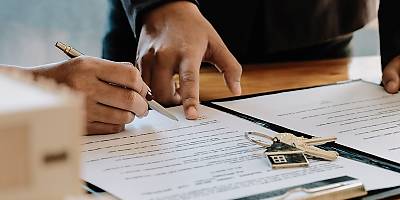 rental contract sign spi xz8ptf