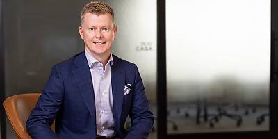 Greg McAweeney 8757 1200 uq3gj3