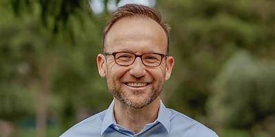 adam bandt greens ta exuanx