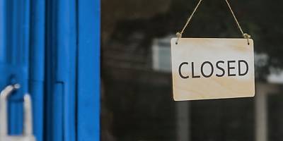 closed sign door ta wegjfs