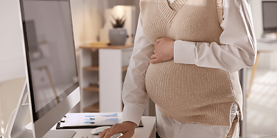 pregnant employee LW pdb8n7