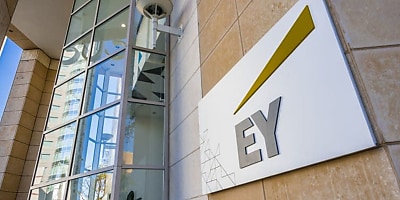 EY signage ad snn05x