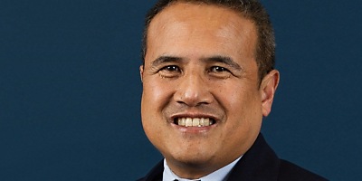 Pi Shen Seet ad tans73