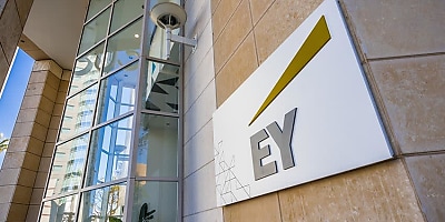 EY new sign ad